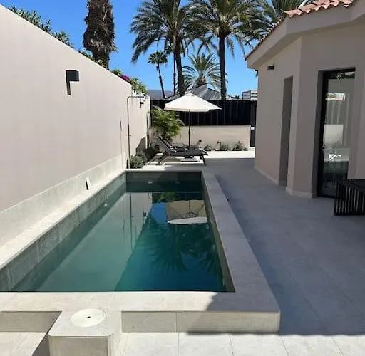 Bonitos Villa *