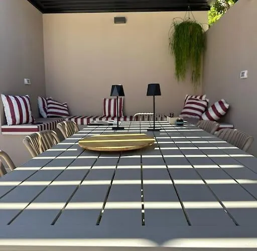 Bonitos Villa *